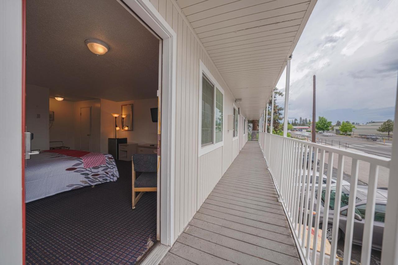 Budget Inn Bend Exterior foto