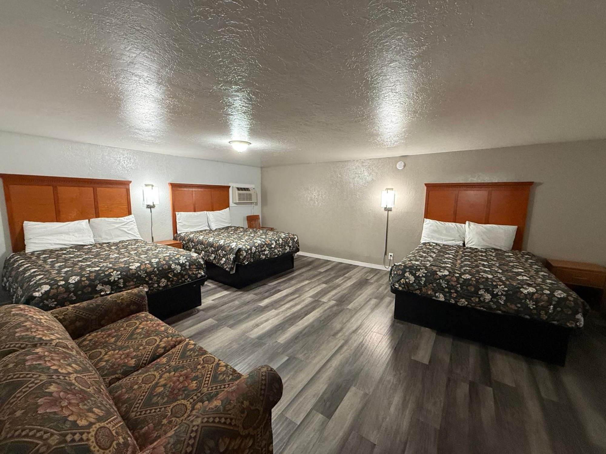 Budget Inn Bend Exterior foto